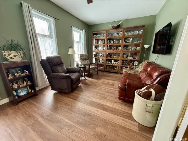 742 99th STREET, North Battleford, SK S9A 0N9