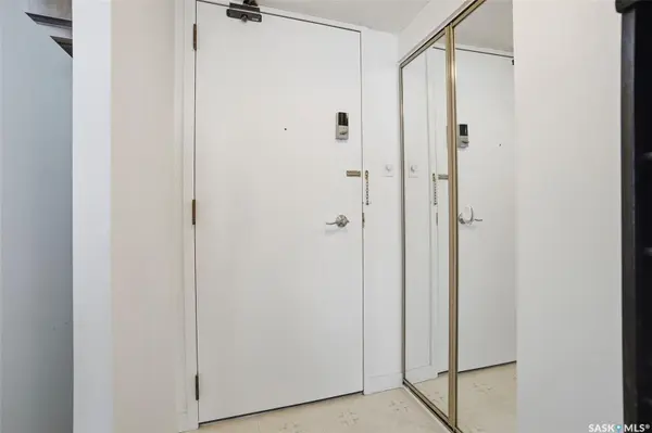 315 5th AVENUE N #1703, Saskatoon, SK S7K 5Z8