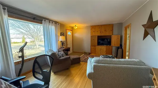 1752 93rd STREET, North Battleford, SK S9A 0C8