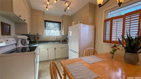 1752 93rd STREET, North Battleford, SK S9A 0C8