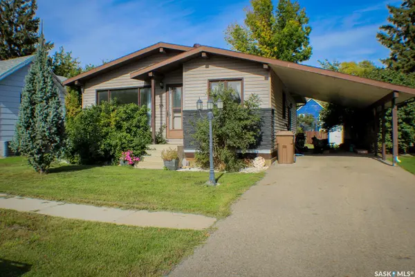 315 Kinistino AVENUE W, Kinistino, SK S0J 1H0