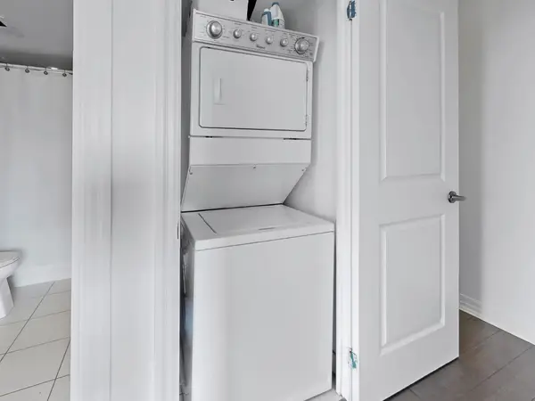 80 Esther Lorrie DR #1018, Toronto W10, ON M9W 0C6