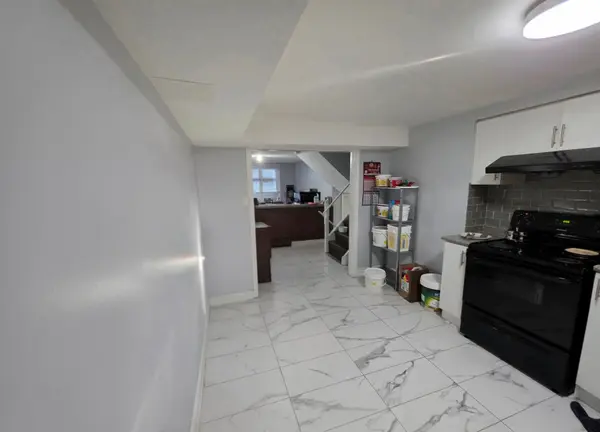 23 Malcolm CRES, Brampton, ON L6S 3C7