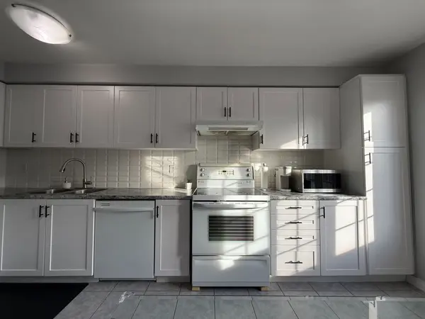 120 Railroad ST #51, Brampton, ON L6X 5A1