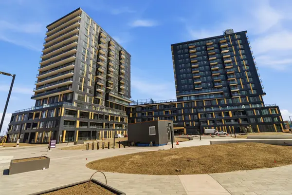 4878 Powers Common #122, Burlington, ON L7M 2B4