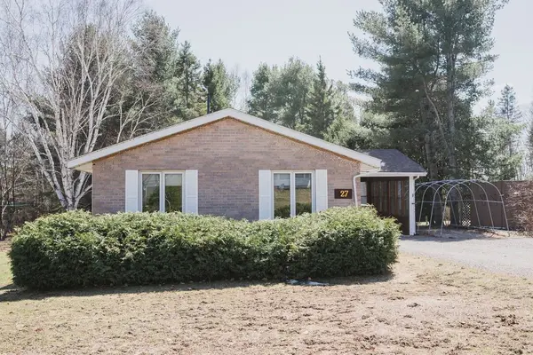 27 Queen ST, Sundridge, ON P0A 1Z0