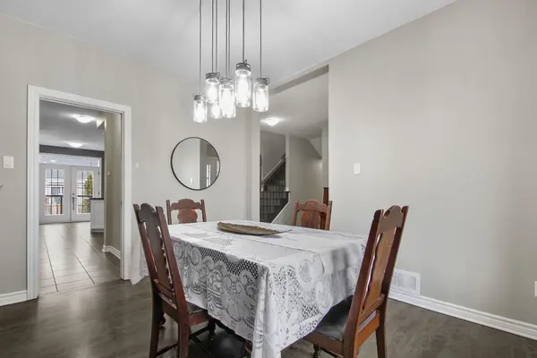 107 Francis ST, Carleton Place, ON K7C 0E9