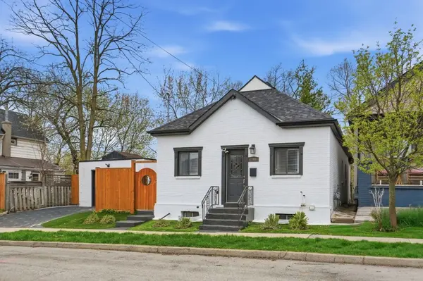 390 Hunter ST W, Hamilton, ON L8P 1S9