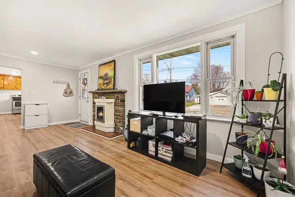 27 Broadview AVE W, Smiths Falls, ON K7A 4L1