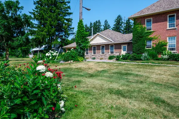 1060 Centre Line, Selwyn, ON K9J 6X5