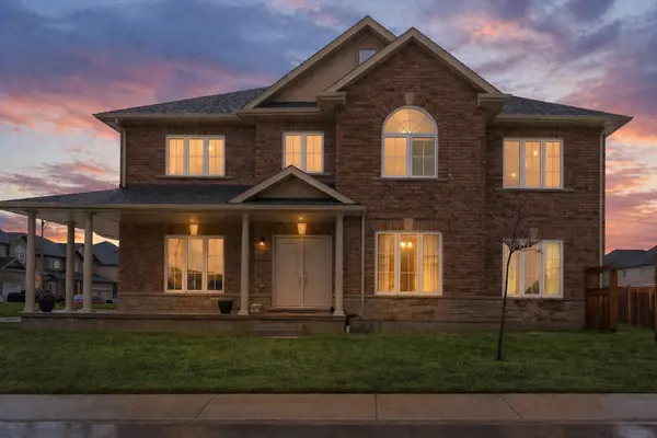 79 Dolomiti CT, Hamilton, ON L0R 1P0