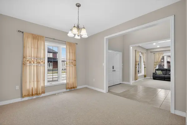 79 Dolomiti CT, Hamilton, ON L0R 1P0