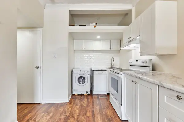 363 Barton ST E #1, Hamilton, ON L8L 2X8