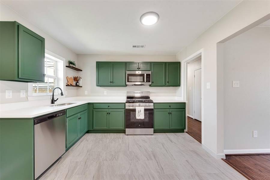 1502 Betsy Lane, Irving, TX 75061