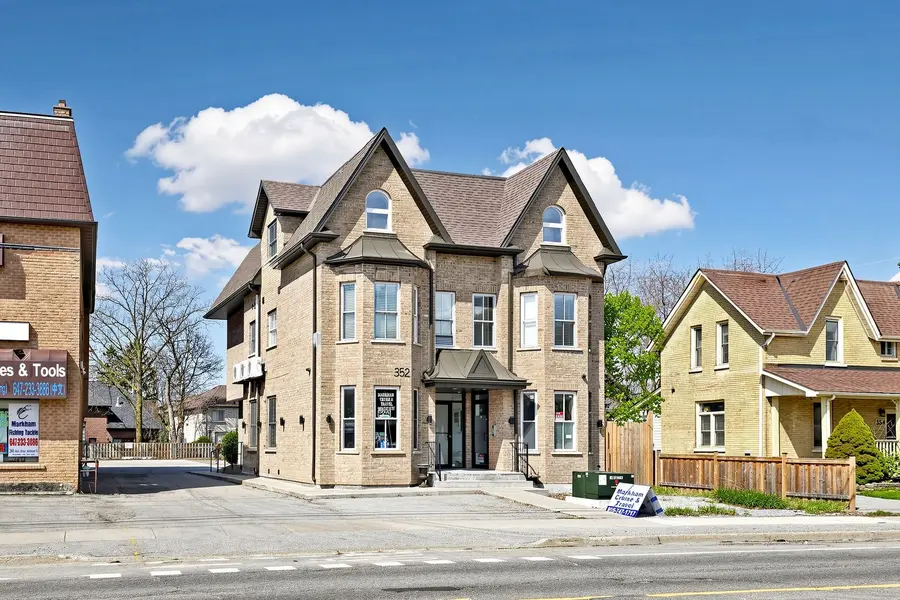 352 Main ST N, Markham, ON L3P 1Z1