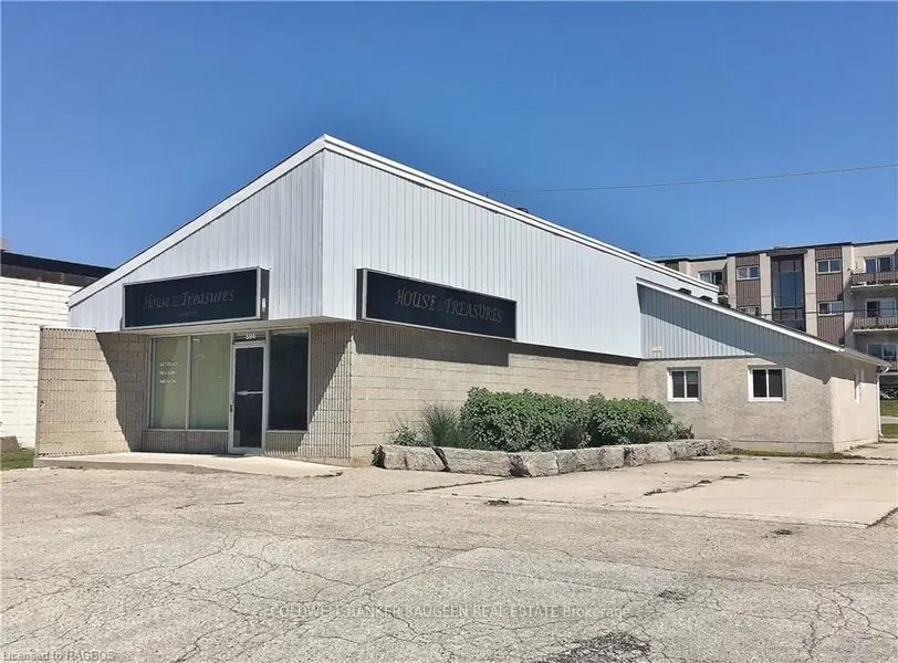 594 11th ST, Hanover, ON N4N 1T5