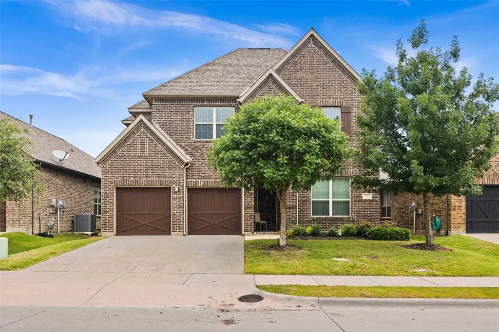 586 Mountcastle Drive, Rockwall, TX 75087