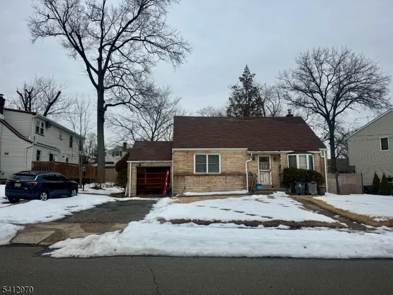 15 Wyckoff Ter, Fair Lawn Boro, NJ 07410