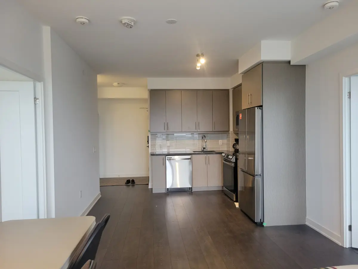 105 Oneida CRES #2606, Richmond Hill, ON L4B 0H6