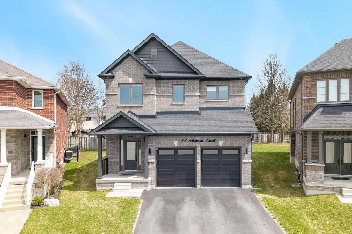 43 Auburn CT, Barrie, ON L4N 0A5