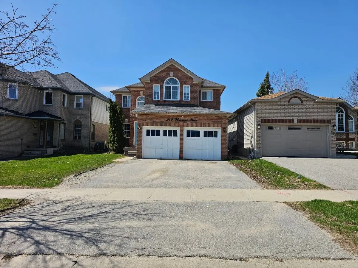 219 WESSENGER DR, Barrie, ON L4N 8R4