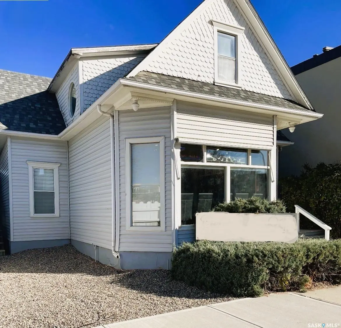 935 4th STREET, Estevan, SK S4A 0W2