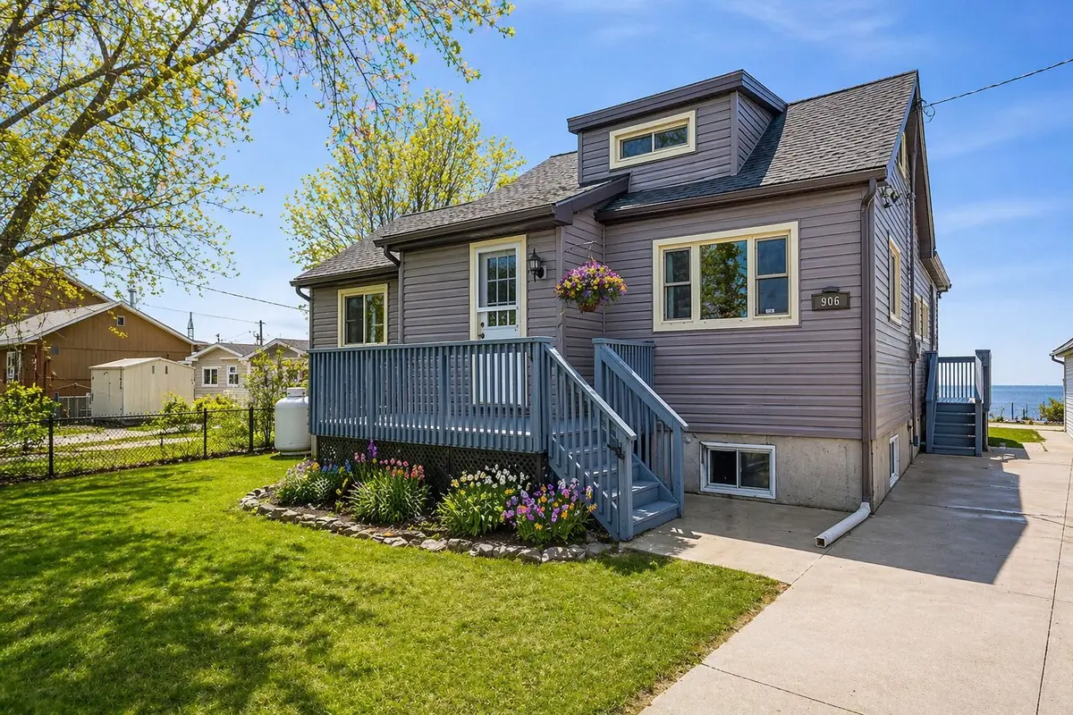 906 Lakeshore RD, Haldimand, ON N0A 1P0