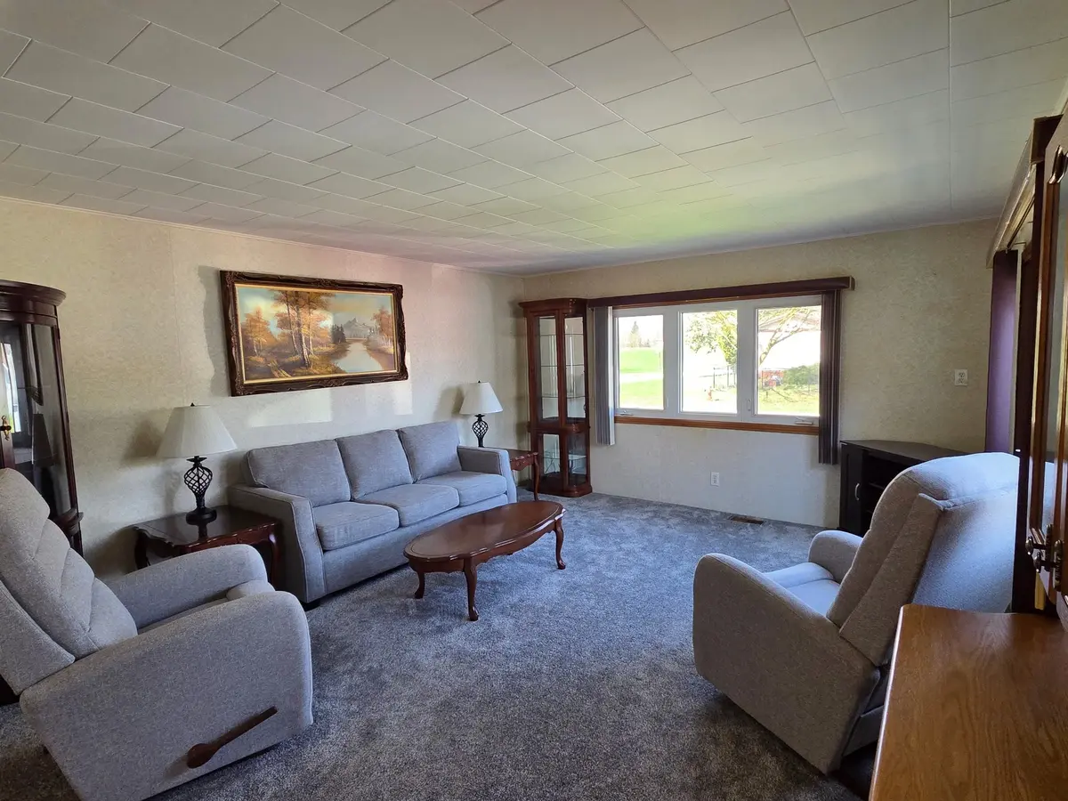 19 York Mews, Minto, ON N0G 2P0