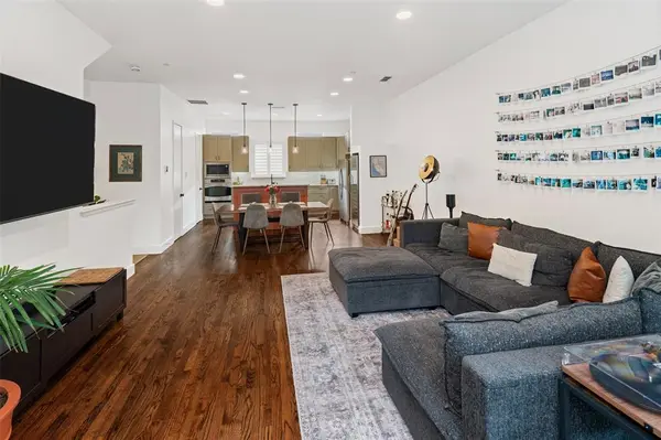 2411 N Hall Street #38, Dallas, TX 75204