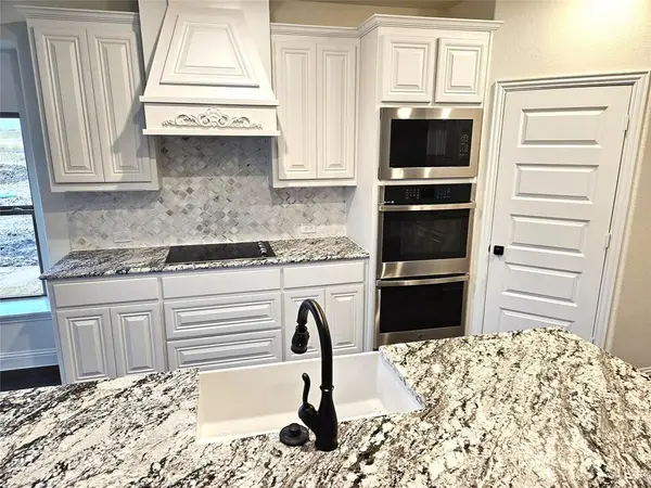 2708 Silo Lane, Van Alstyne, TX 75495