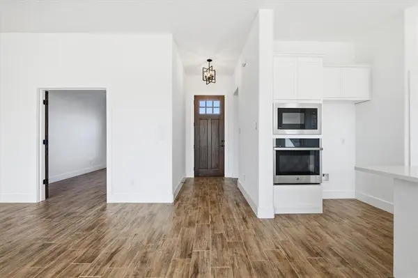 108 Cattleman Drive, Poolville, TX 76487