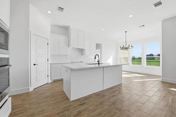 108 Cattleman Drive, Poolville, TX 76487