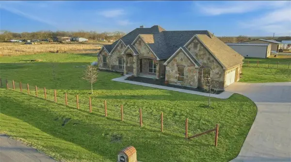 25275 Williams Drive, Justin, TX 76247