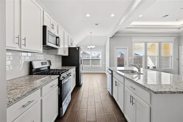 4177 Grassy Lake Drive, Bossier City, LA 71111