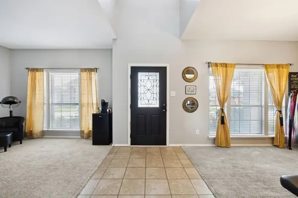 633 Daisy Drive, Desoto, TX 75115