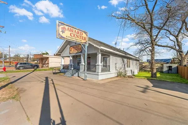 105 Eureka Street, Weatherford, TX 76086