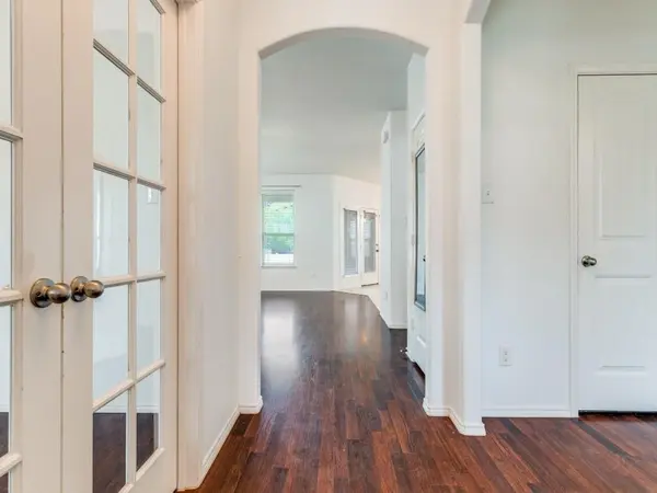 1029 Holly Anne Lane, Aubrey, TX 76227