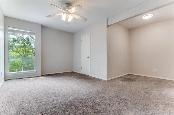 2702 Douglas Avenue #143, Dallas, TX 75219