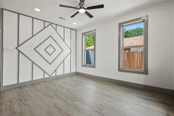 715 Ezekial Avenue, Dallas, TX 75217