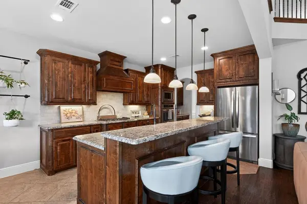 1955 Sandy Creek Drive, Frisco, TX 75033