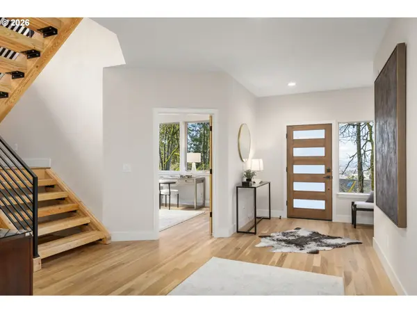 2969 CAPITAL DR, Eugene, OR 97403