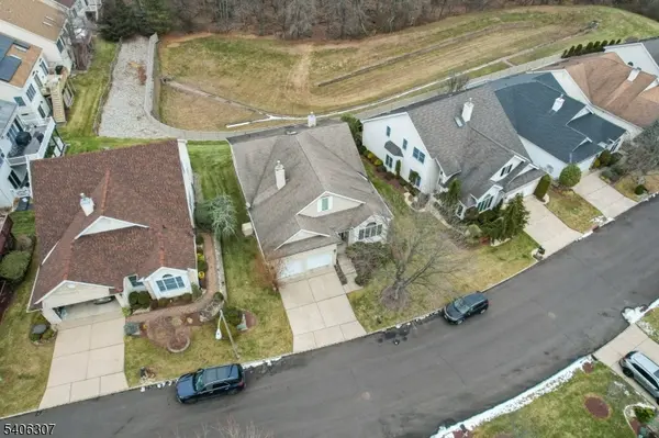 4 Trent Rd, Monroe Twp., NJ 08831