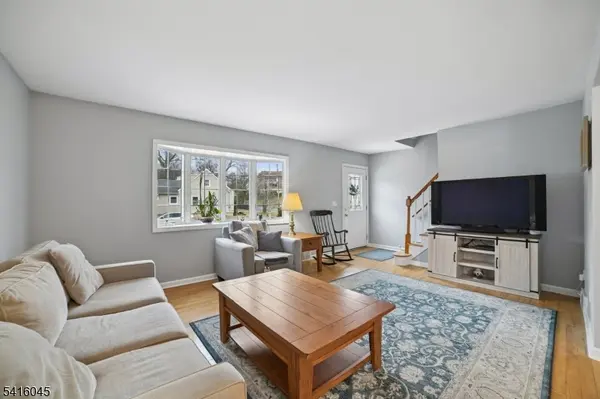 34 Maclennon Pl, Fanwood Boro, NJ 07023