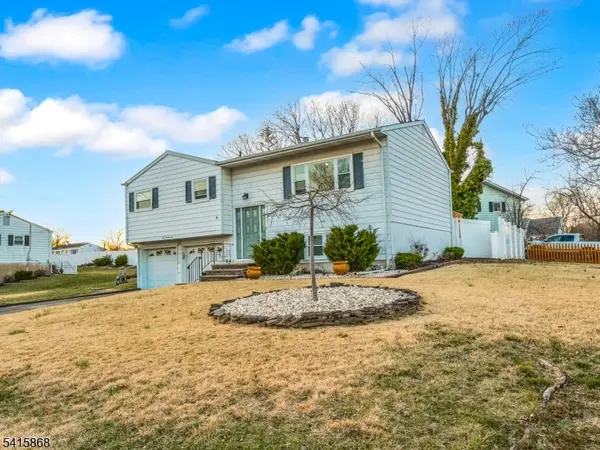 424 Rivercrest Dr, Piscataway Twp., NJ 08854