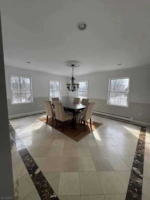 14 Hidden Valley Dr, Vernon Twp., NJ 07462