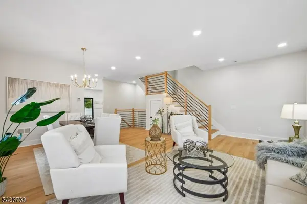 111 N Summit Ave, Chatham Boro, NJ 07928