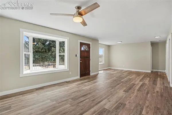 4950 Garden Ranch DR, Colorado Springs, CO 80918