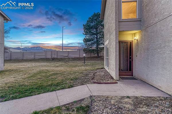 3330 Templeton Gap RD #22, Colorado Springs, CO 80907