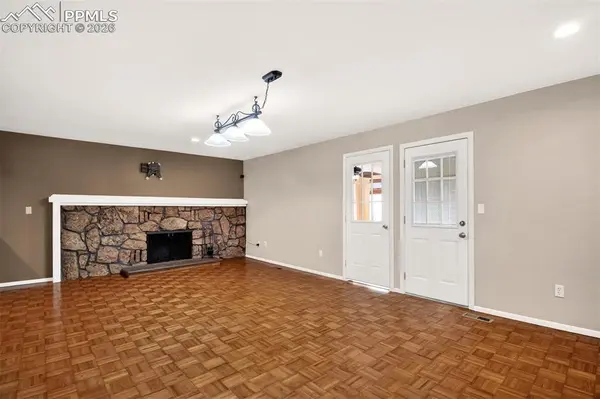 6485 Nanette WAY, Colorado Springs, CO 80918