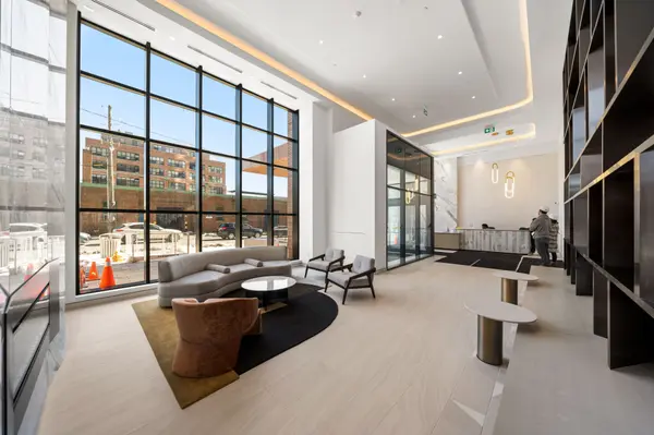 130 River ST #505, Toronto C08, ON M5A 0R8